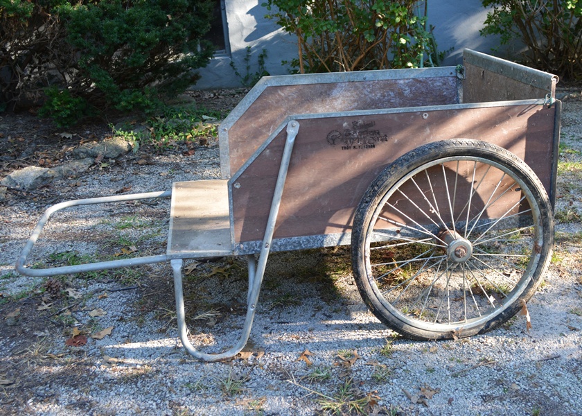 The Original Garden Way Cart EBTH